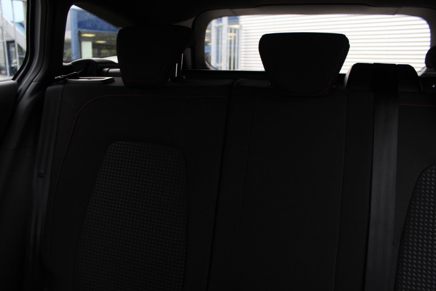Ford FOCUS Wagon 1.5 EcoBoost 182PK ST-Line | Dealeronderhouden | Adaptieve Cruise | Winterpack | Navigatie