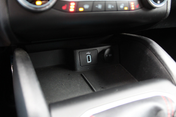 Ford FOCUS Wagon 1.5 EcoBoost 182PK ST-Line | Dealeronderhouden | Adaptieve Cruise | Winterpack | Navigatie
