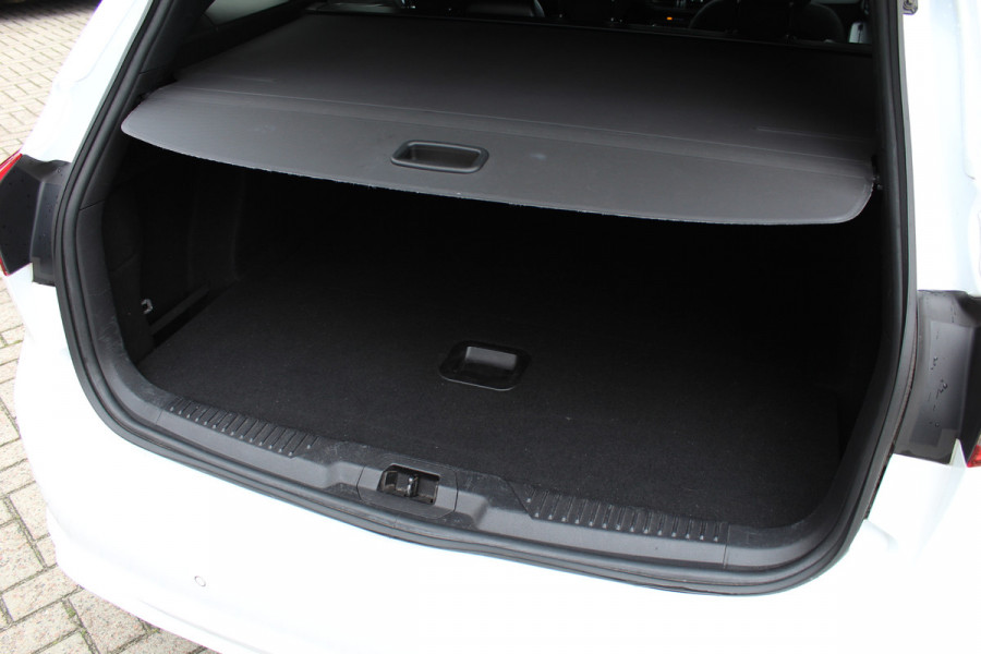 Ford FOCUS Wagon 1.5 EcoBoost 182PK ST-Line | Dealeronderhouden | Adaptieve Cruise | Winterpack | Navigatie