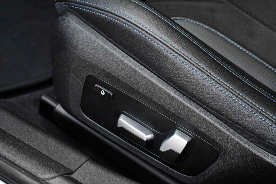 BMW X1 xDrive30e M-Sport Pano ACC Trekh HUD H/K 360-cam El-zetels