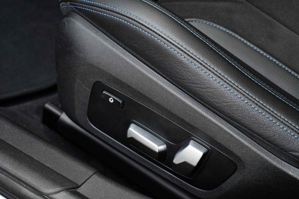BMW X1 xDrive30e M-Sport Pano ACC Trekh HUD H/K 360-cam El-zetels