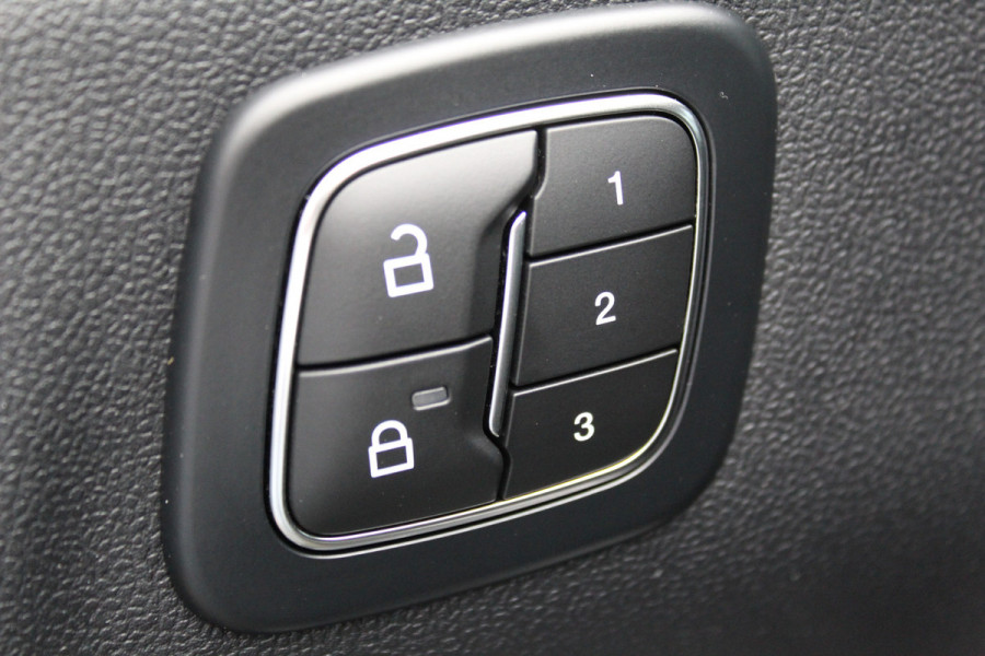 Ford Kuga 2.5-243pk PHEV ST-Line X.2100kg trekgewicht , Nieuw Model Panorama/schuif kantel dak , Trekhaak wegklapbaar,