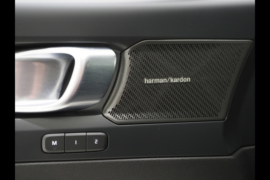 Volvo XC40 1.5 T5 Recharge Ultimate | Panoramadak | Harman/Kardon | Pilot Assist | 360 | Keyless | Carplay