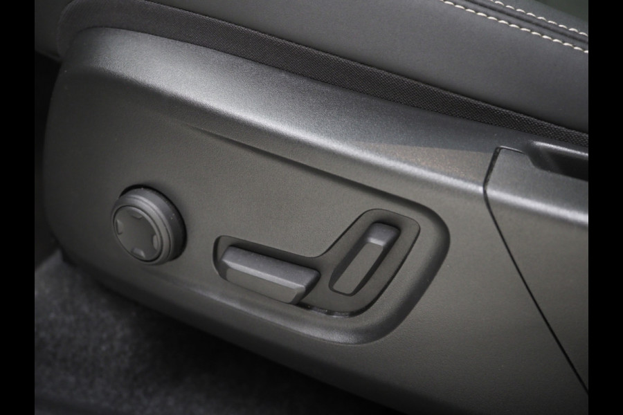 Volvo XC40 1.5 T5 Recharge Ultimate | Panoramadak | Harman/Kardon | Pilot Assist | 360 | Keyless | Carplay