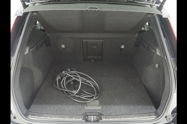 Volvo XC40 1.5 T5 Recharge Ultimate | Panoramadak | Harman/Kardon | Pilot Assist | 360 | Keyless | Carplay