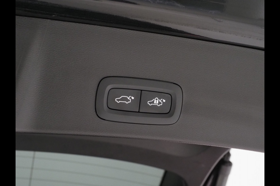 Volvo XC40 1.5 T5 Recharge Ultimate | Panoramadak | Harman/Kardon | Pilot Assist | 360 | Keyless | Carplay