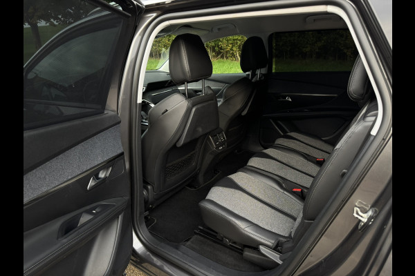 Peugeot 5008 1.6 e-THP Allure |Stoelverwarming|7 zitplaatsen|Apple Carplay|Full Led|Blind Spot|