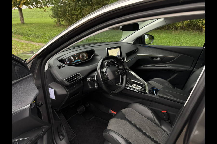 Peugeot 5008 1.6 e-THP Allure |Stoelverwarming|7 zitplaatsen|Apple Carplay|Full Led|Blind Spot|
