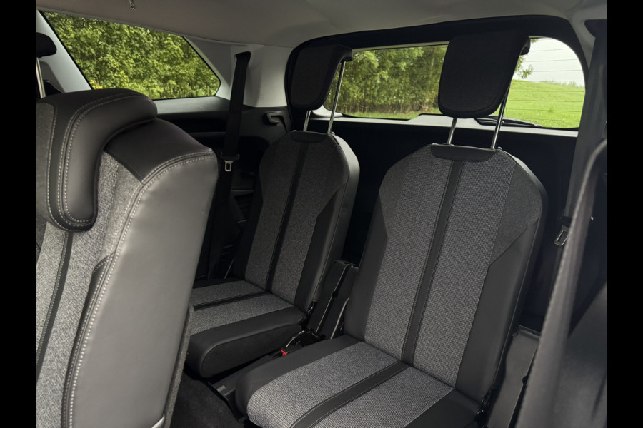 Peugeot 5008 1.6 e-THP Allure |Stoelverwarming|7 zitplaatsen|Apple Carplay|Full Led|Blind Spot|