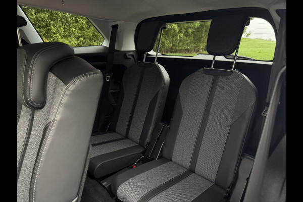 Peugeot 5008 1.6 e-THP Allure |Stoelverwarming|7 zitplaatsen|Apple Carplay|Full Led|Blind Spot|