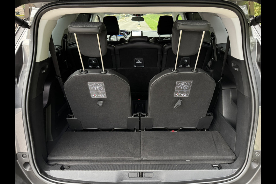 Peugeot 5008 1.6 e-THP Allure |Stoelverwarming|7 zitplaatsen|Apple Carplay|Full Led|Blind Spot|