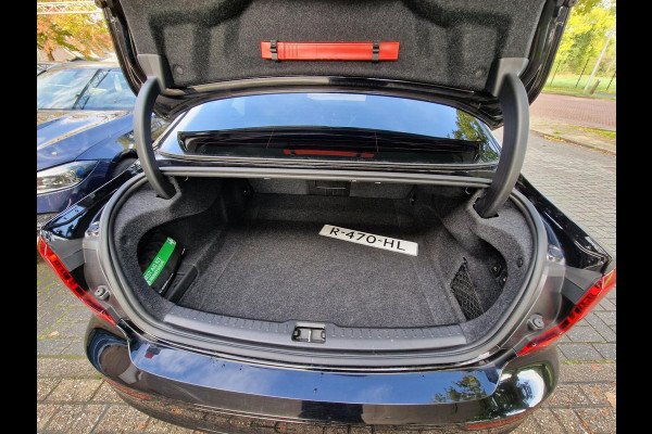 Volvo S60 2.0 B3 R-Design|Trekhaak|19-inch|Memory-stoelen|digi-dash|LED-koplampen|