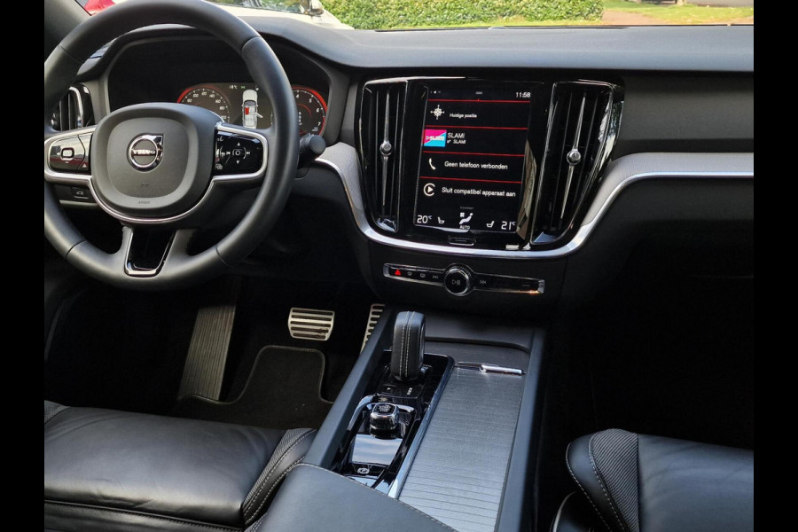 Volvo S60 2.0 B3 R-Design|Trekhaak|19-inch|Memory-stoelen|digi-dash|LED-koplampen|