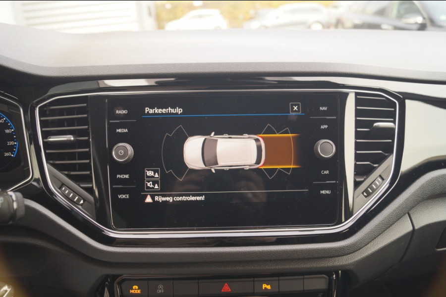 Volkswagen T-Roc 1.5 TSI 150pk DSG Sport Black Style -LED-DIGI-ECC-