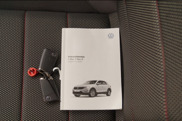 Volkswagen T-Roc 1.5 TSI 150pk DSG Sport Black Style -LED-DIGI-ECC-