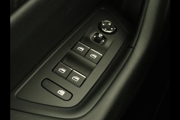 Peugeot 508 1.6 HYbrid Allure | Adaptive cruise | Half leder | Camera | Carplay | Navigatie | Full LED | Parkeerhulp | Digital Cockpit | PHEV | Plug In