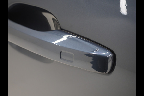Volvo XC60 2.0 T6 AWD Recharge Long Range Inscription | Panoramadak | Pilot Assist | Camera | Keyless | Trekhaak | Carplay