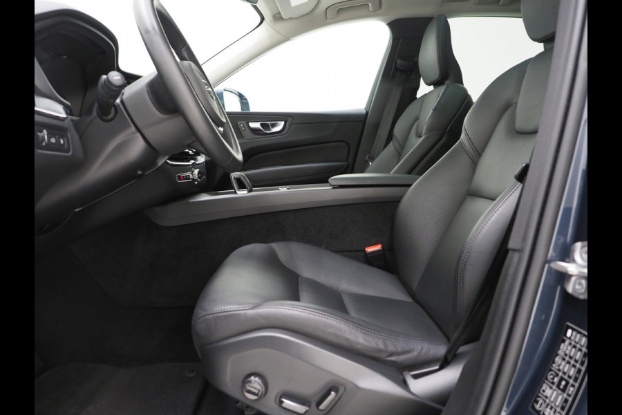 Volvo XC60 2.0 T6 AWD Recharge Long Range Inscription | Panoramadak | Pilot Assist | Camera | Keyless | Trekhaak | Carplay