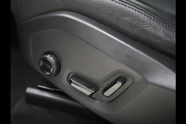 Volvo XC60 2.0 T6 AWD Recharge Long Range Inscription | Panoramadak | Pilot Assist | Camera | Keyless | Trekhaak | Carplay