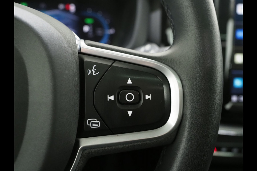 Volvo XC60 2.0 T6 AWD Recharge Long Range Inscription | Panoramadak | Pilot Assist | Camera | Keyless | Trekhaak | Carplay