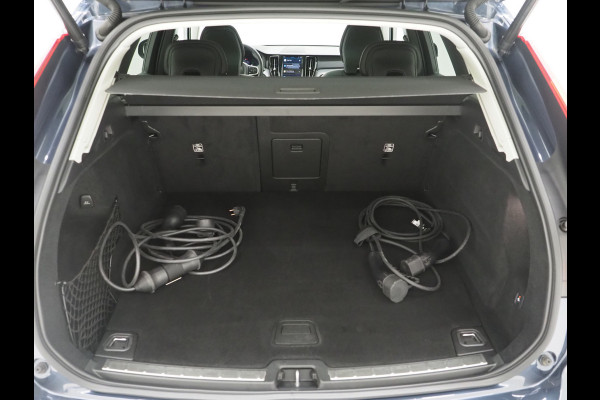 Volvo XC60 2.0 T6 AWD Recharge Long Range Inscription | Panoramadak | Pilot Assist | Camera | Keyless | Trekhaak | Carplay