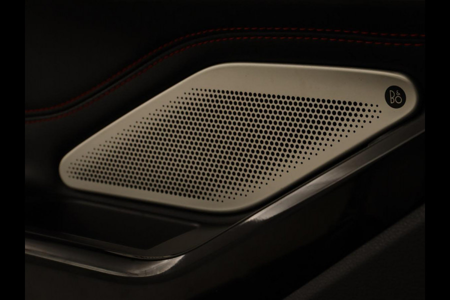 Ford Explorer Ford Explorer 3.0 V6 EcoBoost PHEV ST-Line 7-persoons | Panoramadak | Stoelventilatie | Leder | Trekhaak | Adaptive cruise | 360 Camera | Carplay | B&O Sound | Navigatie | Keyless