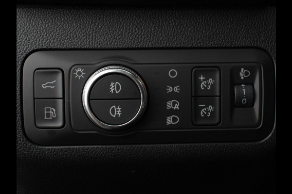 Ford Kuga 2.5 PHEV ST-Line X | Navigatie | Apple Carplay/Android Auto | Parkeersensoren | Camera | Adaptive Cruise Control | Blind Spot Assist | Elektrische achterklep | Stuurverwarming | Park Assist | LED-koplampen |