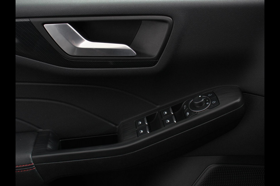 Ford Kuga 2.5 PHEV ST-Line X | Navigatie | Apple Carplay/Android Auto | Parkeersensoren | Camera | Adaptive Cruise Control | Blind Spot Assist | Elektrische achterklep | Stuurverwarming | Park Assist | LED-koplampen |
