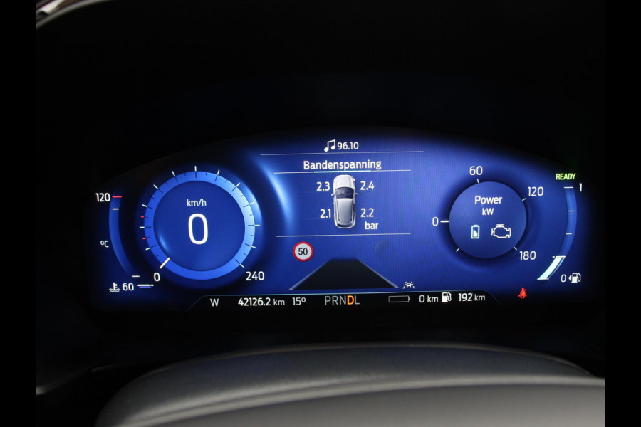 Ford Kuga 2.5 PHEV ST-Line X | Navigatie | Apple Carplay/Android Auto | Parkeersensoren | Camera | Adaptive Cruise Control | Blind Spot Assist | Elektrische achterklep | Stuurverwarming | Park Assist | LED-koplampen |