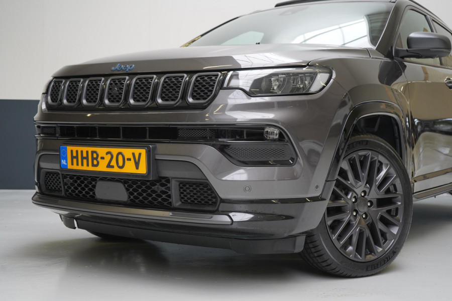 Jeep Compass 4xe 240 Plug-in Hybrid Electric S | Panoramadak | Trekhaak | Memory | Leder | Stuurwielverwarming