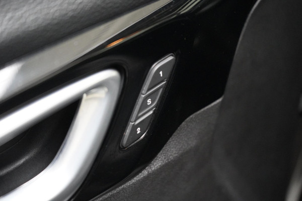 Jeep Compass 4xe 240 Plug-in Hybrid Electric S | Panoramadak | Trekhaak | Memory | Leder | Stuurwielverwarming