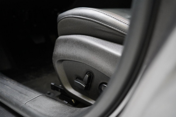 Jeep Compass 4xe 240 Plug-in Hybrid Electric S | Panoramadak | Trekhaak | Memory | Leder | Stuurwielverwarming