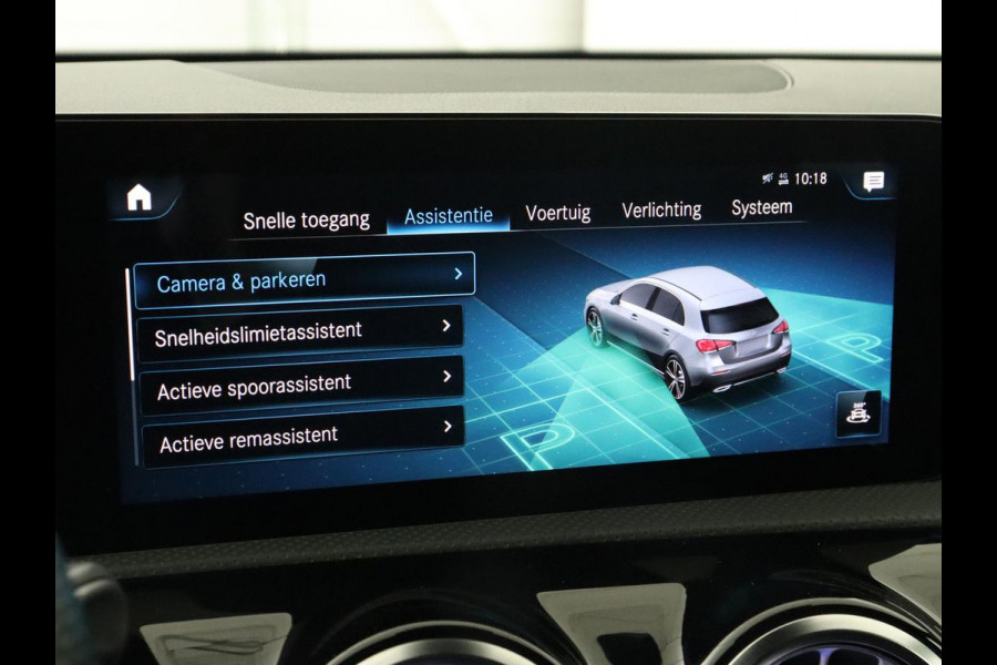 Mercedes-Benz A-Klasse 250e Business Solution AMG | Panoramadak | Stoelverwarming | Memory | Keyless | Leder/Alcantara | Matrix LED | Side Assist | Sfeerverlichting | Widescreen | PHEV | Plug In