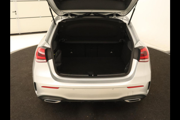 Mercedes-Benz A-Klasse 250e Business Solution AMG | Panoramadak | Stoelverwarming | Memory | Keyless | Leder/Alcantara | Matrix LED | Side Assist | Sfeerverlichting | Widescreen | PHEV | Plug In