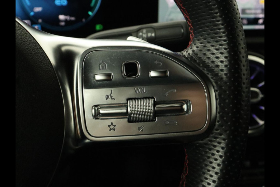 Mercedes-Benz A-Klasse 250e Business Solution AMG | Panoramadak | Stoelverwarming | Memory | Keyless | Leder/Alcantara | Matrix LED | Side Assist | Sfeerverlichting | Widescreen | PHEV | Plug In