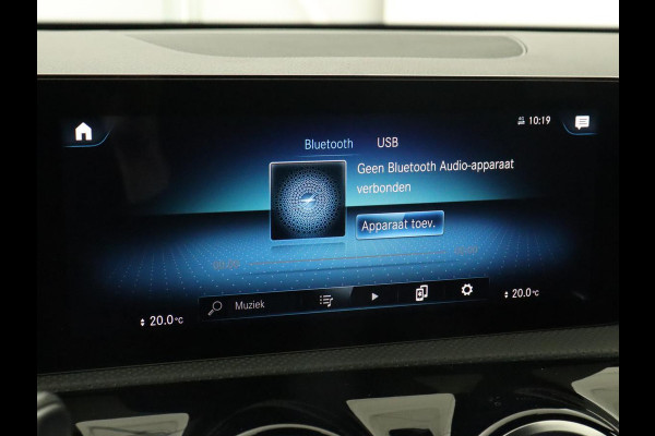 Mercedes-Benz A-Klasse 250e Business Solution AMG | Panoramadak | Stoelverwarming | Memory | Keyless | Leder/Alcantara | Matrix LED | Side Assist | Sfeerverlichting | Widescreen | PHEV | Plug In