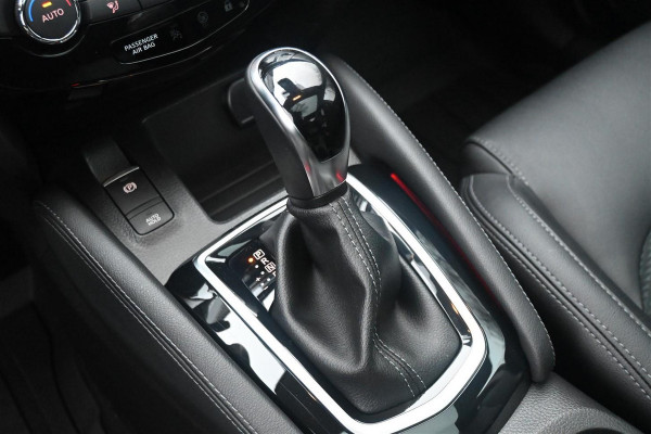 Nissan QASHQAI 1.3 DIG-T Tekna Trekhaak ProPilot 360Cam Leder '21