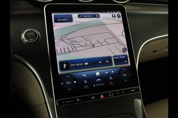 Mercedes-Benz C-Klasse 200 Launch Edition Luxury Line | Panoramadak | Trekhaak | Leder | Stoelverwarming | Carplay | Camera | Sfeerverlichting | Navigatie | 18'' | Getint glas
