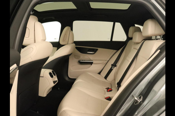Mercedes-Benz C-Klasse 200 Launch Edition Luxury Line | Panoramadak | Trekhaak | Leder | Stoelverwarming | Carplay | Camera | Sfeerverlichting | Navigatie | 18'' | Getint glas