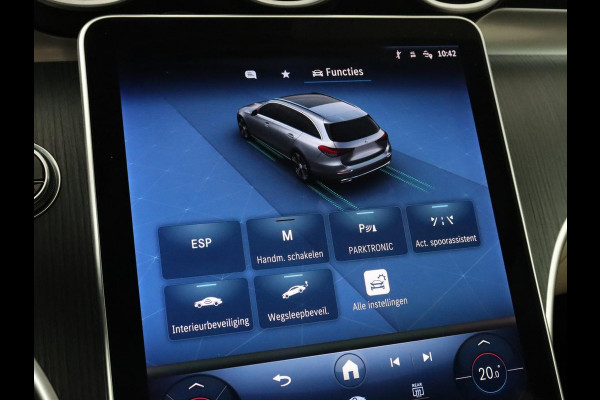Mercedes-Benz C-Klasse 200 Launch Edition Luxury Line | Panoramadak | Trekhaak | Leder | Stoelverwarming | Carplay | Camera | Sfeerverlichting | Navigatie | 18'' | Getint glas