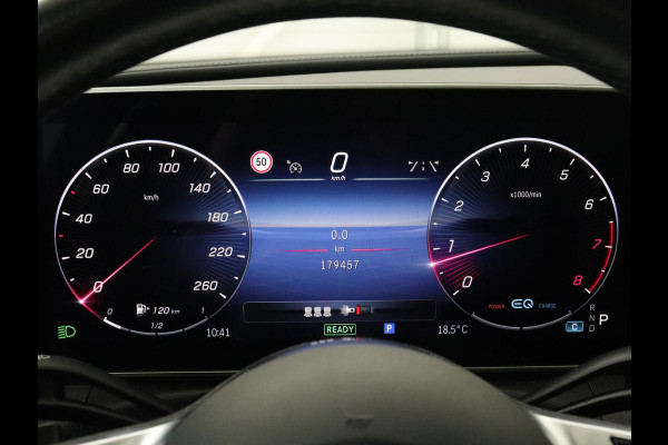 Mercedes-Benz C-Klasse 200 Launch Edition Luxury Line | Panoramadak | Trekhaak | Leder | Stoelverwarming | Carplay | Camera | Sfeerverlichting | Navigatie | 18'' | Getint glas