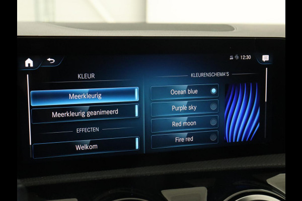 Mercedes-Benz CLA-Klasse 200 Business Solution AMG | Panoramadak | Stoelverwarming | Adaptive cruise | Camera | Memory | Matrix LED | Keyless | Sfeerverlichting | Widescreen