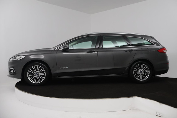 Ford Mondeo Wagon 2.0 IVCT HEV Titanium (STOELVERWARMING, ACHTERUITRIJCAMERA, NAVIGATIE, PARKEERSENSOREN, CRUISE CONTROL)