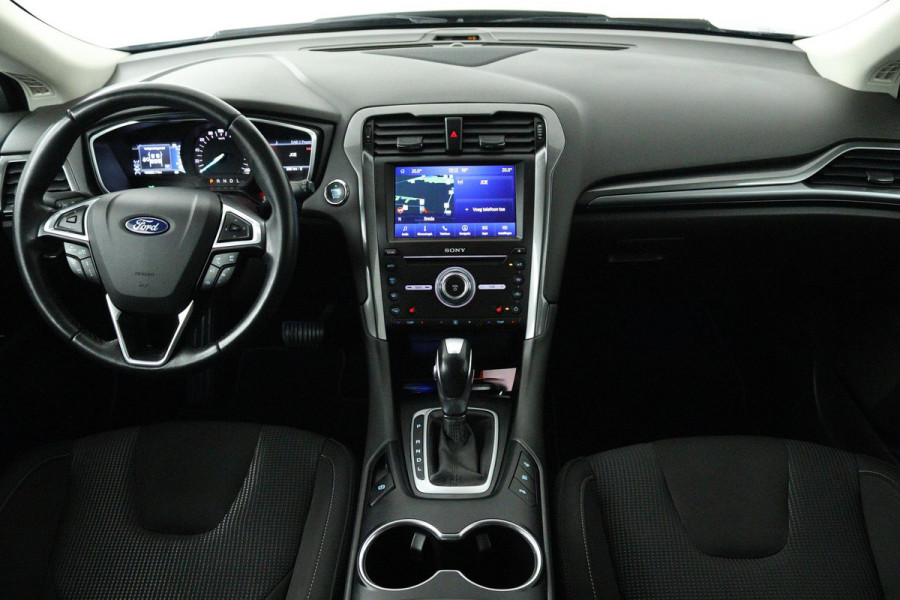 Ford Mondeo Wagon 2.0 IVCT HEV Titanium (STOELVERWARMING, ACHTERUITRIJCAMERA, NAVIGATIE, PARKEERSENSOREN, CRUISE CONTROL)