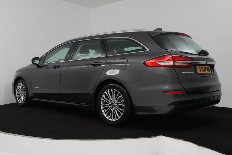 Ford Mondeo Wagon 2.0 IVCT HEV Titanium (STOELVERWARMING, ACHTERUITRIJCAMERA, NAVIGATIE, PARKEERSENSOREN, CRUISE CONTROL)