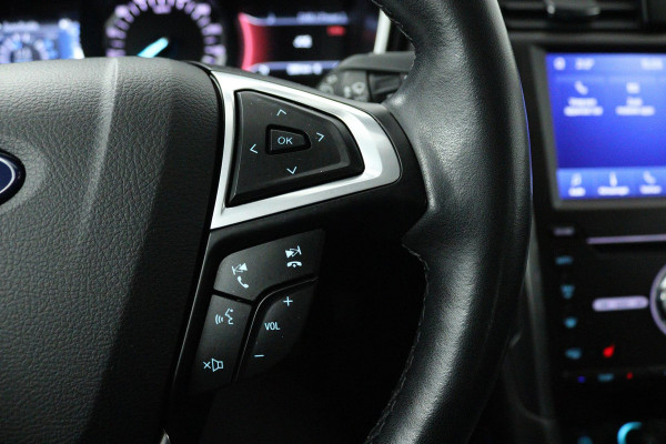 Ford Mondeo Wagon 2.0 IVCT HEV Titanium (STOELVERWARMING, ACHTERUITRIJCAMERA, NAVIGATIE, PARKEERSENSOREN, CRUISE CONTROL)
