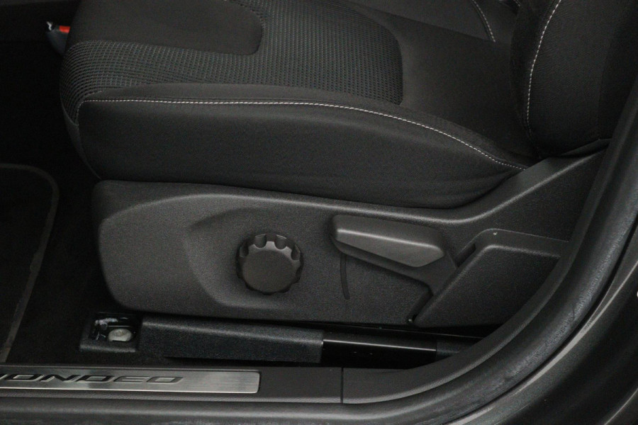 Ford Mondeo Wagon 2.0 IVCT HEV Titanium (STOELVERWARMING, ACHTERUITRIJCAMERA, NAVIGATIE, PARKEERSENSOREN, CRUISE CONTROL)
