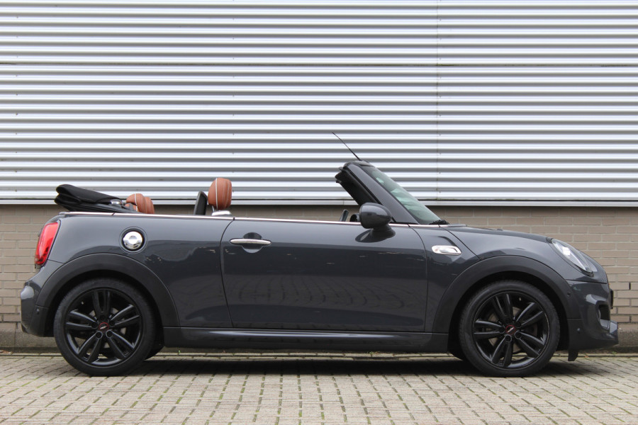 MINI Cabrio 2.0 Cooper S Chili | JCW | Leder | Harman Kardon | Navigatie | Camera