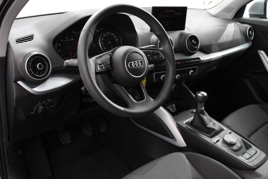 Audi Q2 30 TFSI Sport Prestige plus Navigatie Apple Carplay/Android Auto Climatronic PDC V+A LMV Adaptive cruise control