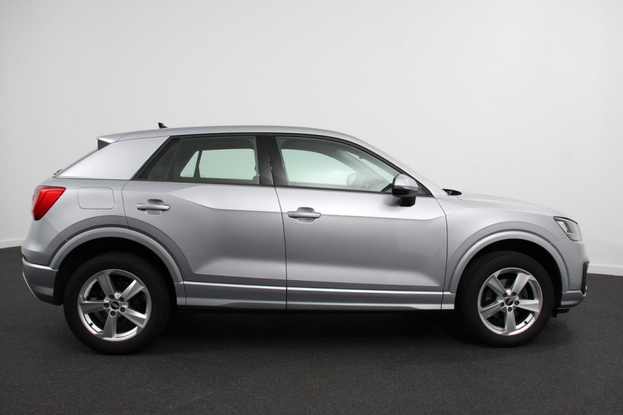Audi Q2 30 TFSI Sport Prestige plus Navigatie Apple Carplay/Android Auto Climatronic PDC V+A LMV Adaptive cruise control